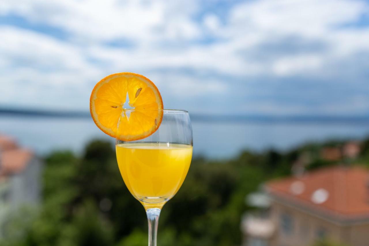 Apartment Tia Crikvenica Buitenkant foto