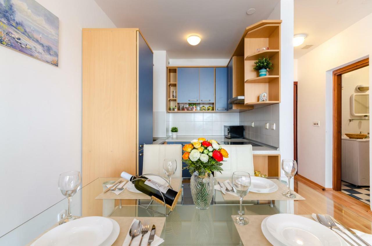 Apartment Tia Crikvenica Buitenkant foto